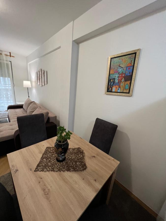 Apartment Dostojevski Novi Sad Exterior photo